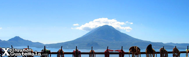 - Lago de Atitlán