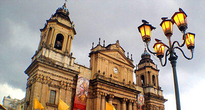 ¿Quiénes construyeron la Catedral Metropolitana de Guatemala?