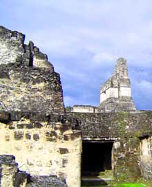Parque Arqueológico Tikal. Foto por Explorador.